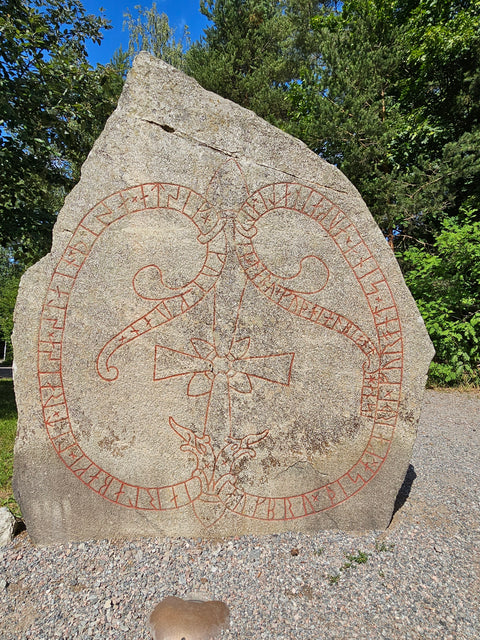 Exploring Scandinavian History Through Rune Stones – SÆR